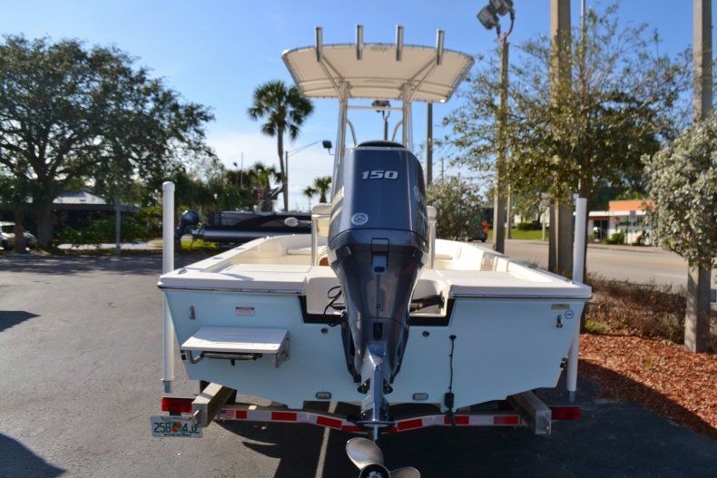 Thumbnail 4 for Used 2014 Cobia 21 Bay boat for sale in Vero Beach, FL