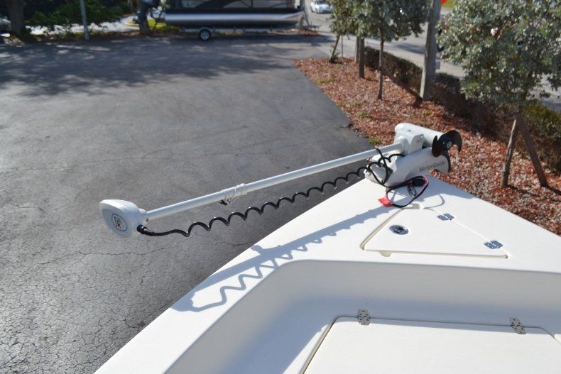 Thumbnail 21 for Used 2014 Cobia 21 Bay boat for sale in Vero Beach, FL