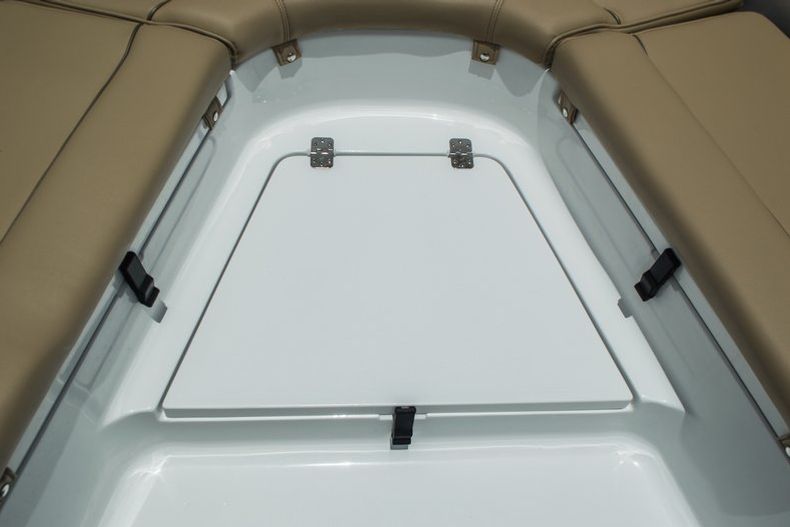 Thumbnail 18 for New 2016 Sportsman Heritage 231 Center Console boat for sale in West Palm Beach, FL