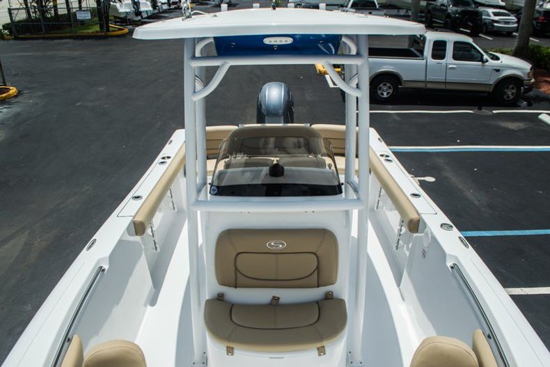 Thumbnail 13 for New 2016 Sportsman Heritage 231 Center Console boat for sale in West Palm Beach, FL