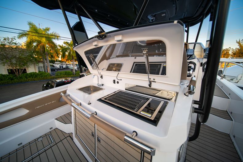 Thumbnail 15 for New 2019 Ranieri Next 370 SH boat for sale in West Palm Beach, FL
