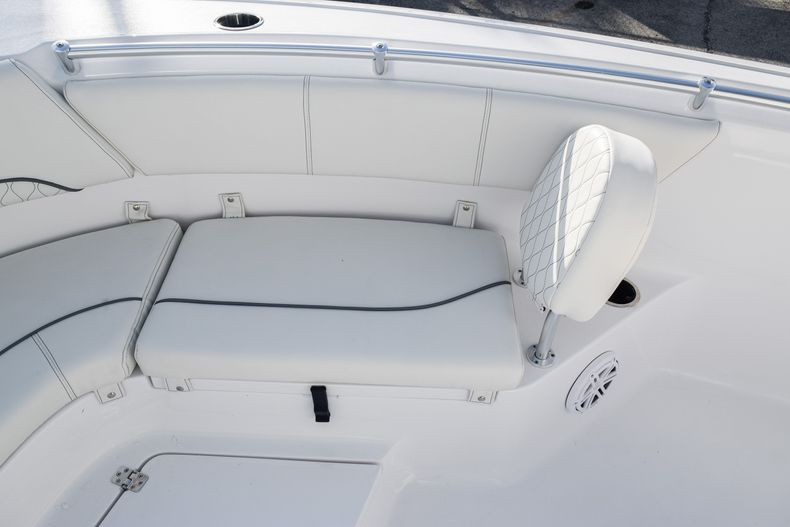 Thumbnail 44 for New 2020 Sportsman Heritage 231 Center Console boat for sale in West Palm Beach, FL