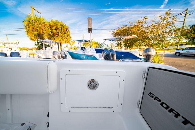Thumbnail 13 for New 2020 Sportsman Open 252 Center Console boat for sale in West Palm Beach, FL