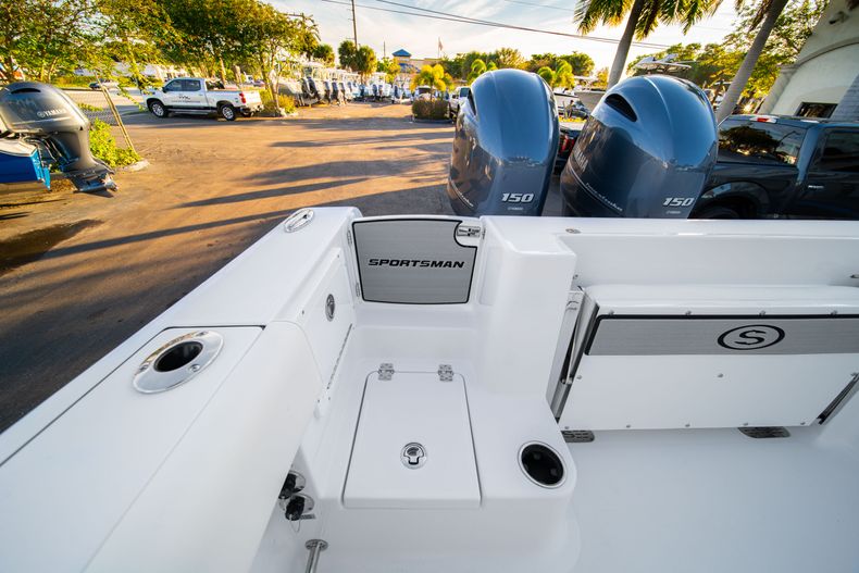 Thumbnail 11 for New 2020 Sportsman Open 252 Center Console boat for sale in West Palm Beach, FL