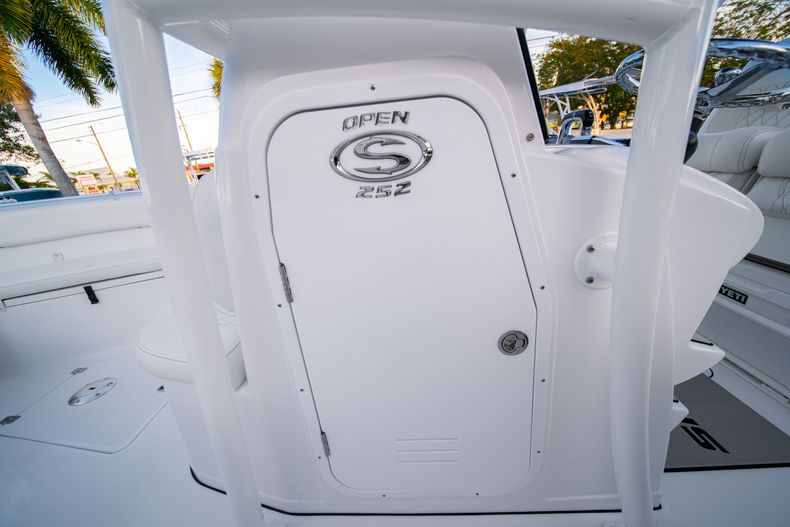 Thumbnail 40 for New 2020 Sportsman Open 252 Center Console boat for sale in West Palm Beach, FL