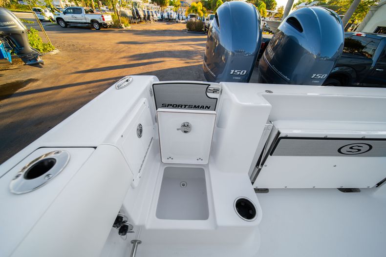 Thumbnail 12 for New 2020 Sportsman Open 252 Center Console boat for sale in West Palm Beach, FL