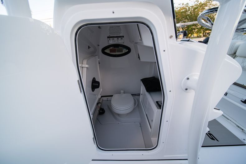Thumbnail 41 for New 2020 Sportsman Open 252 Center Console boat for sale in West Palm Beach, FL
