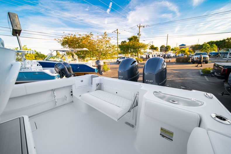 Thumbnail 16 for New 2020 Sportsman Open 252 Center Console boat for sale in West Palm Beach, FL