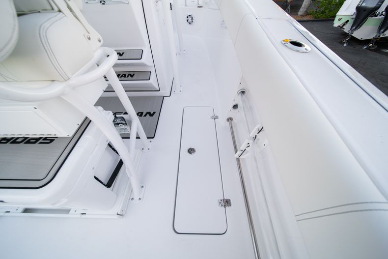 Thumbnail 21 for New 2020 Sportsman Open 252 Center Console boat for sale in West Palm Beach, FL