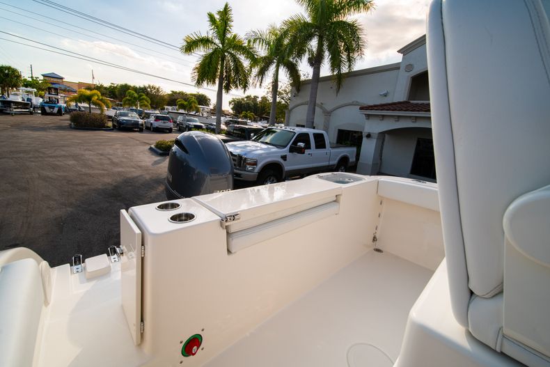 Thumbnail 9 for New 2020 Cobia 220 CC Center Console boat for sale in West Palm Beach, FL