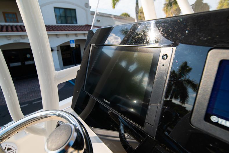 Thumbnail 23 for New 2020 Cobia 220 CC Center Console boat for sale in West Palm Beach, FL