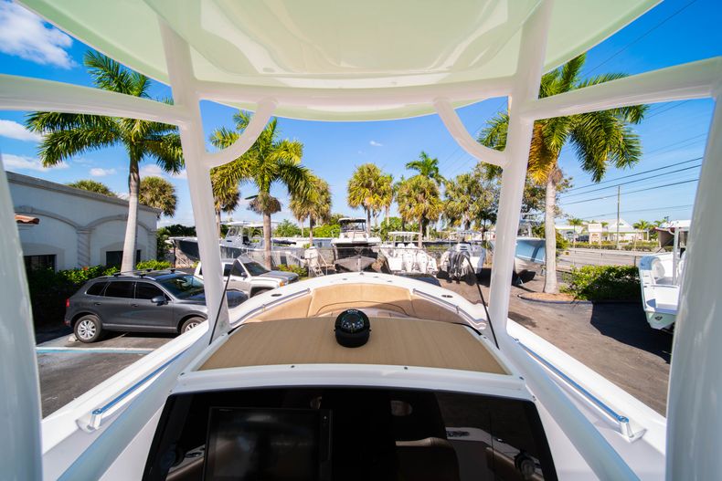 Thumbnail 25 for New 2020 Sportsman Open 232 Center Console boat for sale in Vero Beach, FL