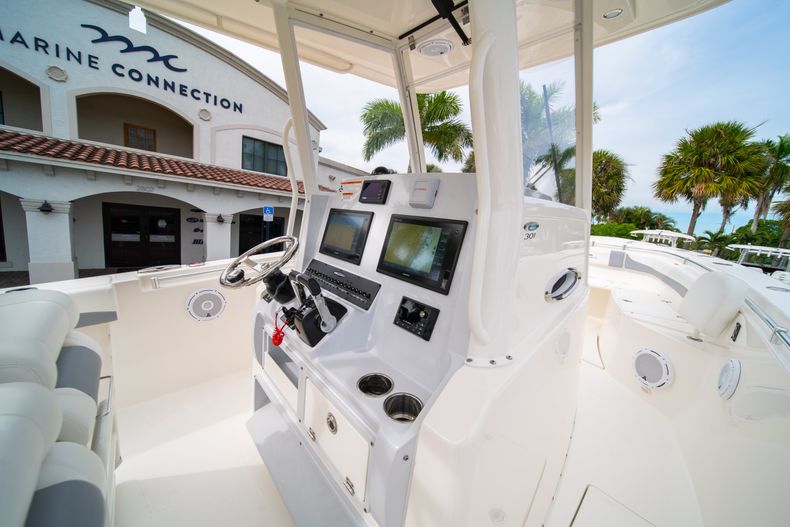 Thumbnail 28 for Used 2019 Cobia 301 CC Center Console boat for sale in West Palm Beach, FL