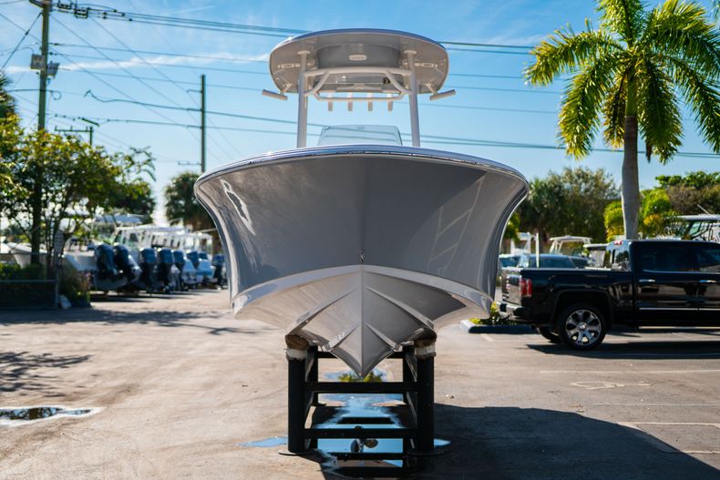 Thumbnail 2 for New 2020 Sportsman Open 232 Center Console boat for sale in West Palm Beach, FL