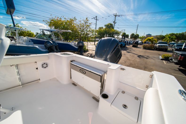 Thumbnail 13 for New 2020 Sportsman Open 232 Center Console boat for sale in West Palm Beach, FL