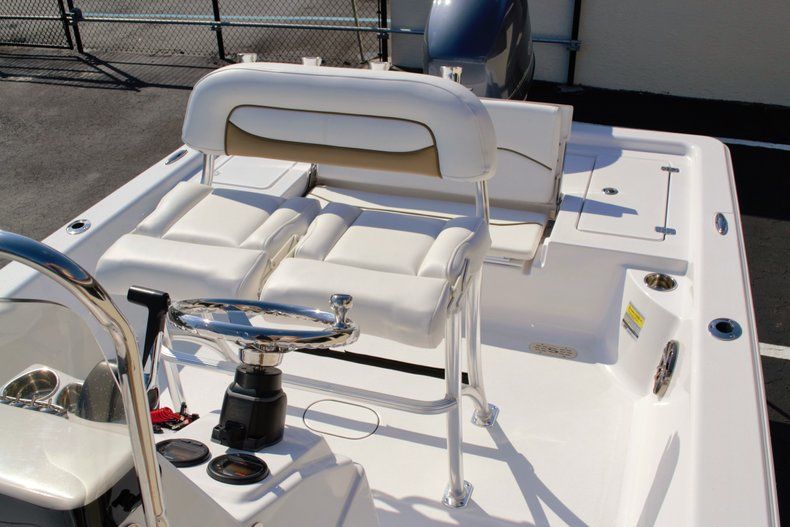 Thumbnail 24 for New 2014 Sportsman Masters 207 Bay Boat boat for sale in Vero Beach, FL