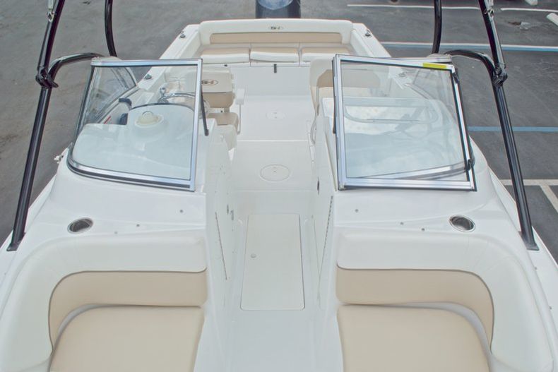 Thumbnail 42 for Used 2013 Sea Hunt Escape 234 DC boat for sale in West Palm Beach, FL