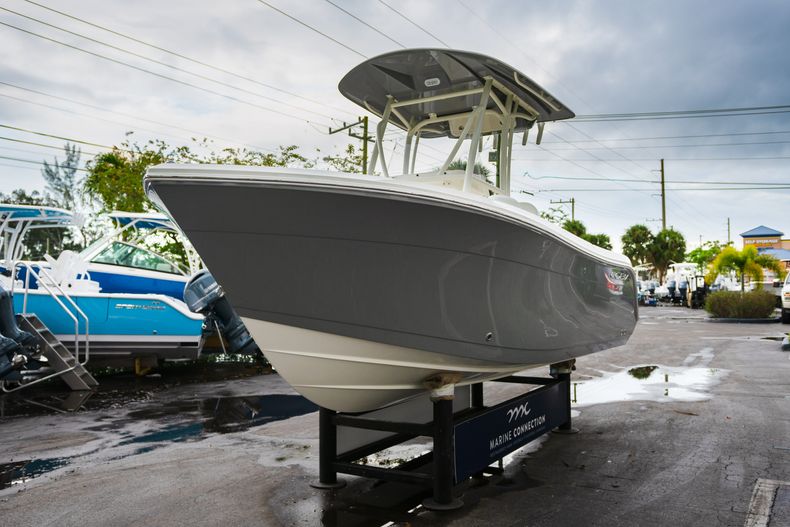 Thumbnail 3 for New 2020 Cobia 201 CC Center Console boat for sale in West Palm Beach, FL