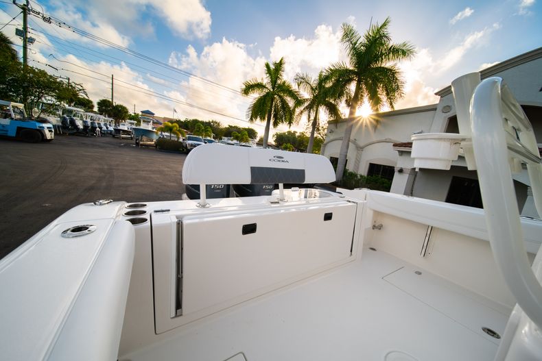 Thumbnail 9 for New 2020 Cobia 262 CC Center Console boat for sale in West Palm Beach, FL