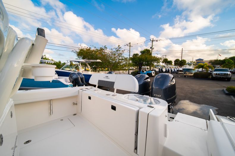 Thumbnail 11 for New 2020 Cobia 262 CC Center Console boat for sale in West Palm Beach, FL