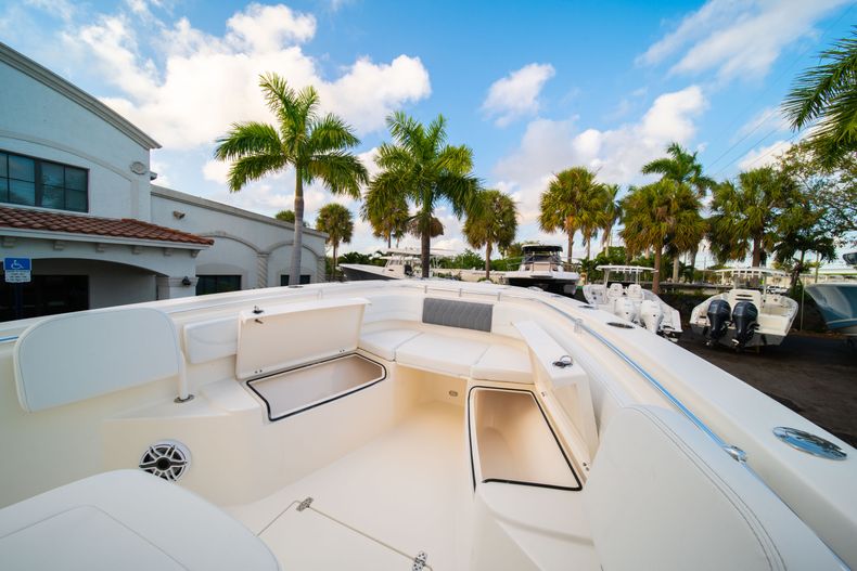 Thumbnail 36 for New 2020 Cobia 262 CC Center Console boat for sale in West Palm Beach, FL