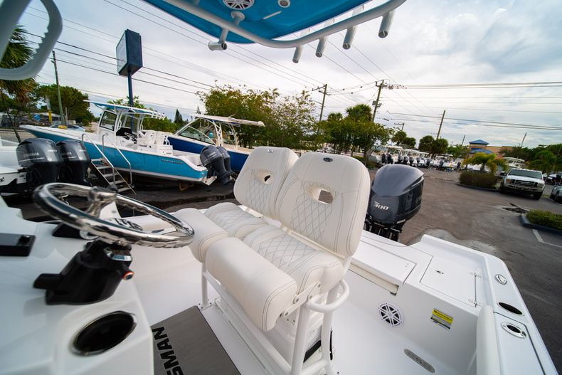 Thumbnail 26 for New 2020 Sportsman Masters 247 Bay Boat boat for sale in West Palm Beach, FL