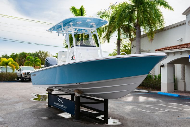 Thumbnail 1 for New 2020 Sportsman Masters 247 Bay Boat boat for sale in West Palm Beach, FL
