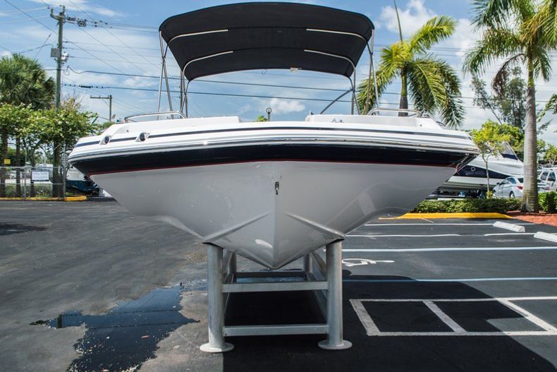 Thumbnail 2 for New 2015 Hurricane SunDeck Sport SS 201 OB boat for sale in Miami, FL