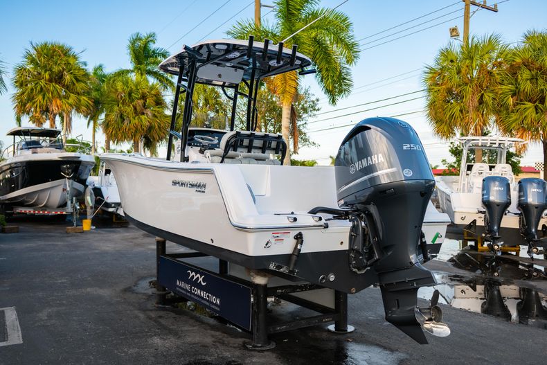 Thumbnail 5 for New 2020 Sportsman Open 232 Center Console boat for sale in Vero Beach, FL