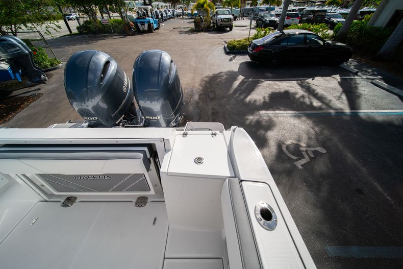 Thumbnail 23 for New 2020 Blackfin 242DC Dual Console boat for sale in West Palm Beach, FL