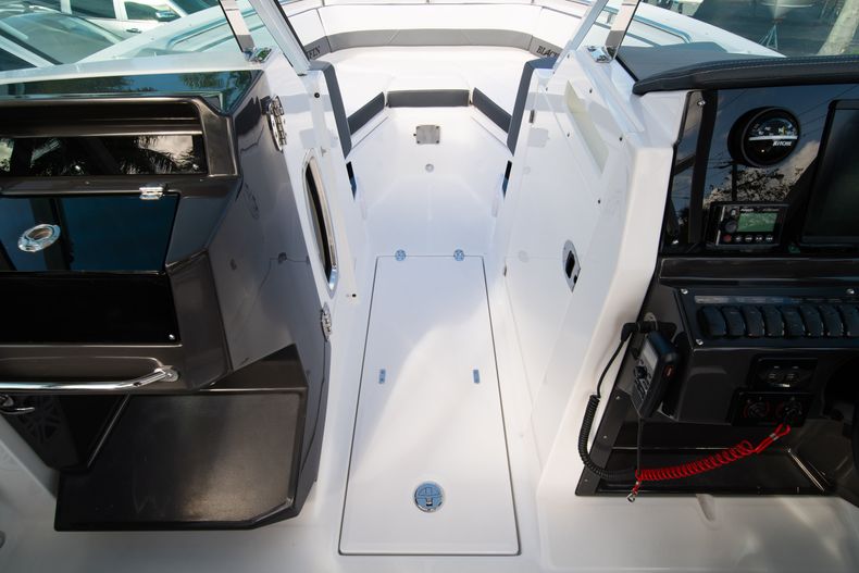 Thumbnail 40 for New 2020 Blackfin 242DC Dual Console boat for sale in West Palm Beach, FL