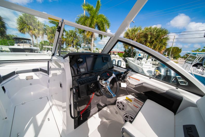 Thumbnail 29 for New 2020 Blackfin 242DC Dual Console boat for sale in West Palm Beach, FL
