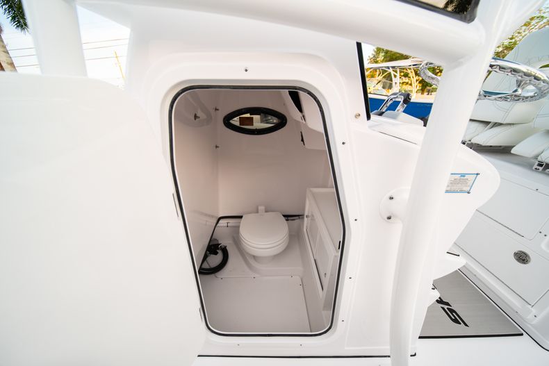Thumbnail 35 for New 2020 Sportsman Open 282 Center Console boat for sale in Stuart, FL