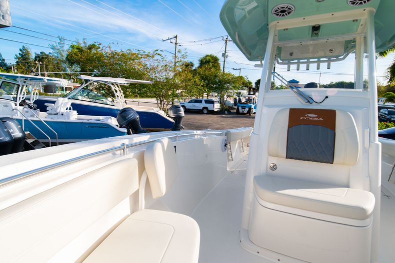 Thumbnail 45 for New 2020 Cobia 280 CC Center Console boat for sale in West Palm Beach, FL