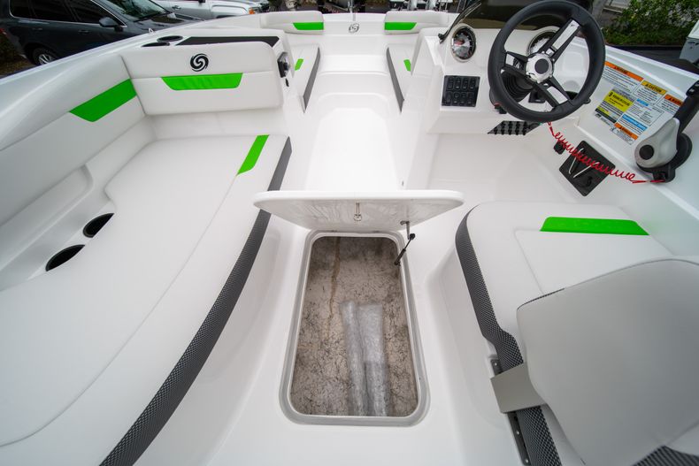 Thumbnail 17 for New 2020 Hurricane SS 185 OB boat for sale in West Palm Beach, FL