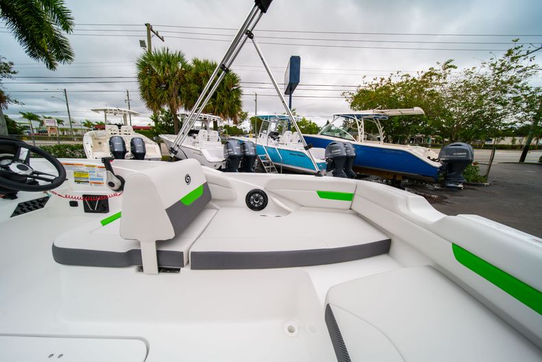 Thumbnail 12 for New 2020 Hurricane SS 185 OB boat for sale in West Palm Beach, FL