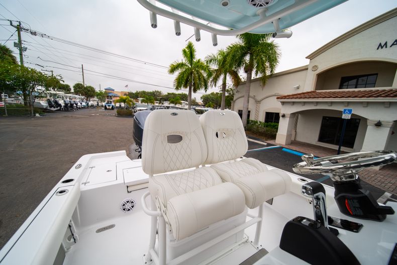Thumbnail 24 for New 2020 Sportsman Masters 247 Bay Boat boat for sale in Vero Beach, FL
