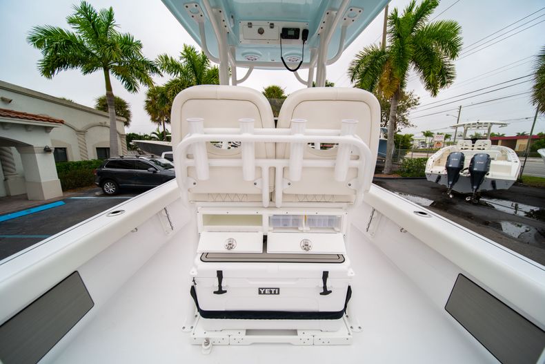 Thumbnail 14 for New 2020 Sportsman Masters 247 Bay Boat boat for sale in Vero Beach, FL