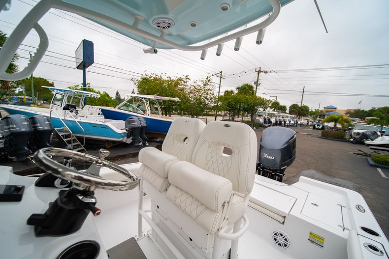 Thumbnail 25 for New 2020 Sportsman Masters 247 Bay Boat boat for sale in Vero Beach, FL