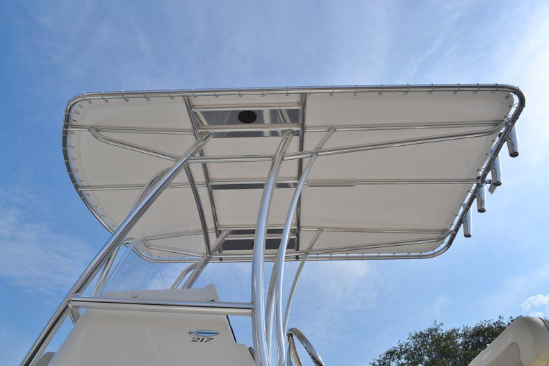 Thumbnail 16 for New 2014 Cobia 217 Center Console boat for sale in West Palm Beach, FL