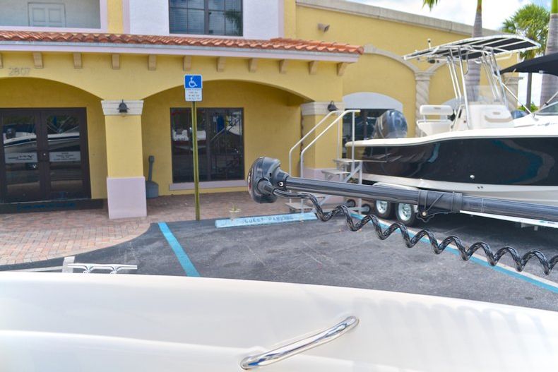 Thumbnail 91 for Used 2008 Tahoe Q5i Sport Bowrider boat for sale in West Palm Beach, FL