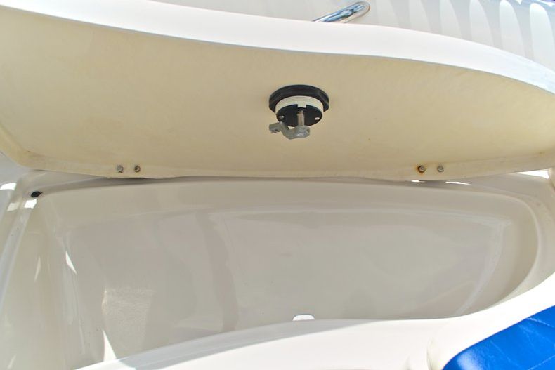 Thumbnail 93 for Used 2008 Tahoe Q5i Sport Bowrider boat for sale in West Palm Beach, FL