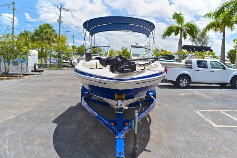 Thumbnail 2 for Used 2008 Tahoe Q5i Sport Bowrider boat for sale in West Palm Beach, FL