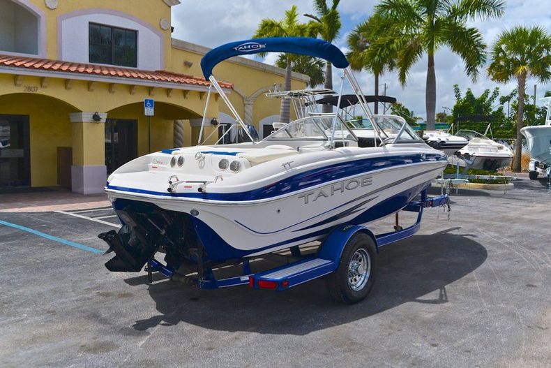 Thumbnail 16 for Used 2008 Tahoe Q5i Sport Bowrider boat for sale in West Palm Beach, FL