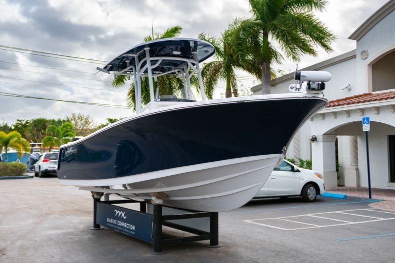 Thumbnail 1 for Used 2018 Sportsman Open 232 Center Console boat for sale in West Palm Beach, FL