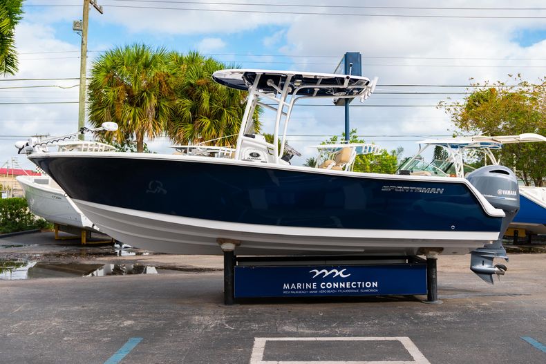 Thumbnail 4 for Used 2018 Sportsman Open 232 Center Console boat for sale in West Palm Beach, FL