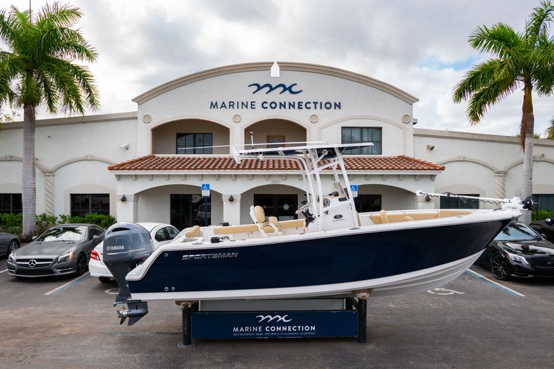 Used 2018 Sportsman Open 232 Center Console boat for sale in West Palm Beach, FL