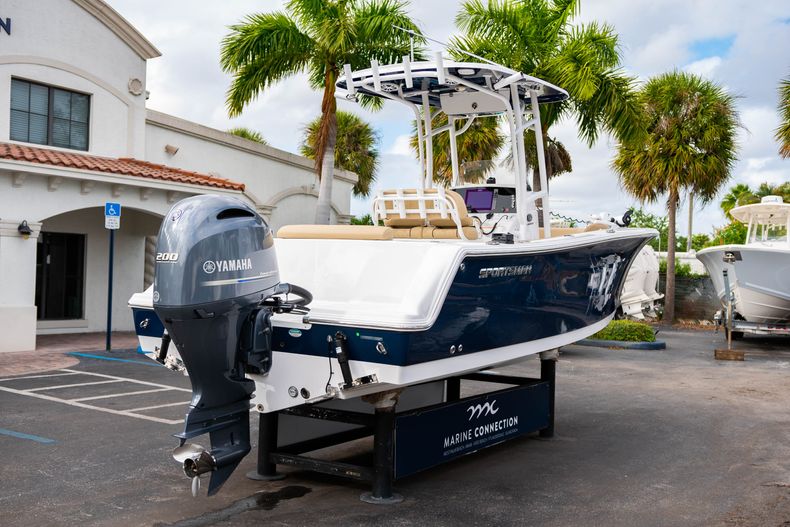Thumbnail 7 for Used 2018 Sportsman Open 232 Center Console boat for sale in West Palm Beach, FL