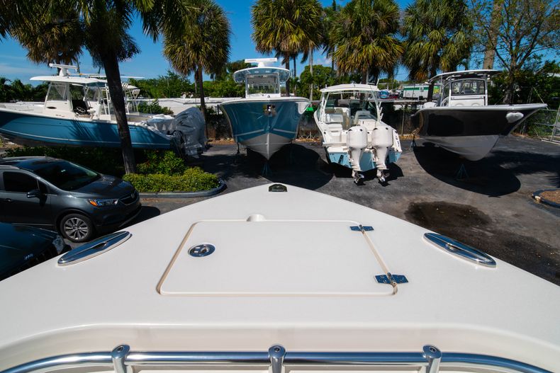 Thumbnail 41 for New 2020 Cobia 280 CC Center Console boat for sale in West Palm Beach, FL
