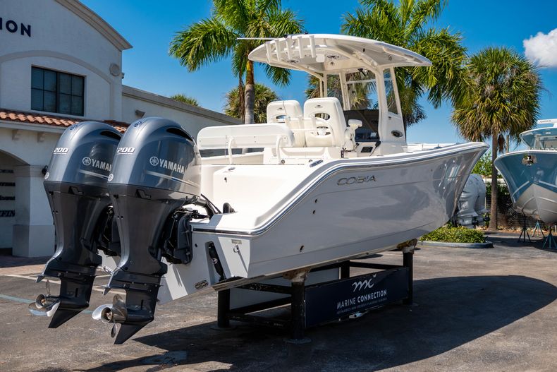 Thumbnail 8 for New 2020 Cobia 280 CC Center Console boat for sale in West Palm Beach, FL